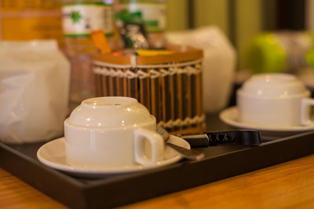 Iris Boutique Hotel 河内 外观 照片